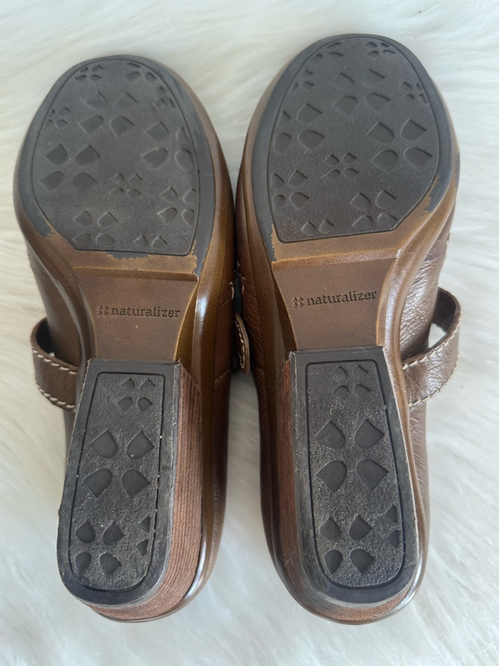Naturalizer Women’s Brown Leather Mary Jane Block Heel Pumps Size 8 - Picture 6 of 8